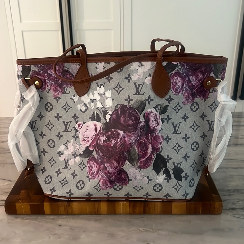 NWT LEATHER GREY WITH BURGUNDY FLORAL TOTE